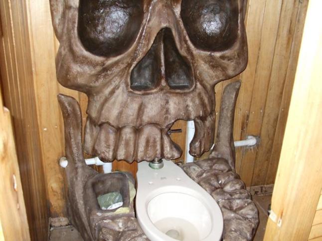 Туалет смерти
